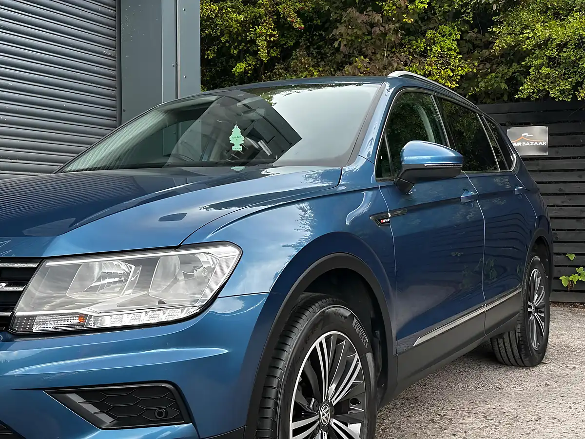 Used 2018 Volkswagen Tiguan Allspace Se Nav Blue - Interior and Exterior details 11