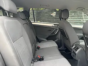 Used 2018 Volkswagen Tiguan Allspace Se Nav Blue - Interior and Exterior details 15