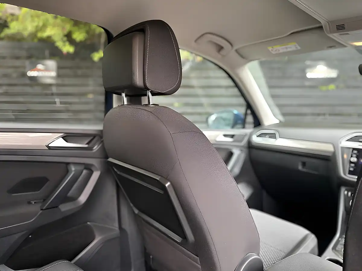 Used 2018 Volkswagen Tiguan Allspace Se Nav Blue - Interior and Exterior details 16