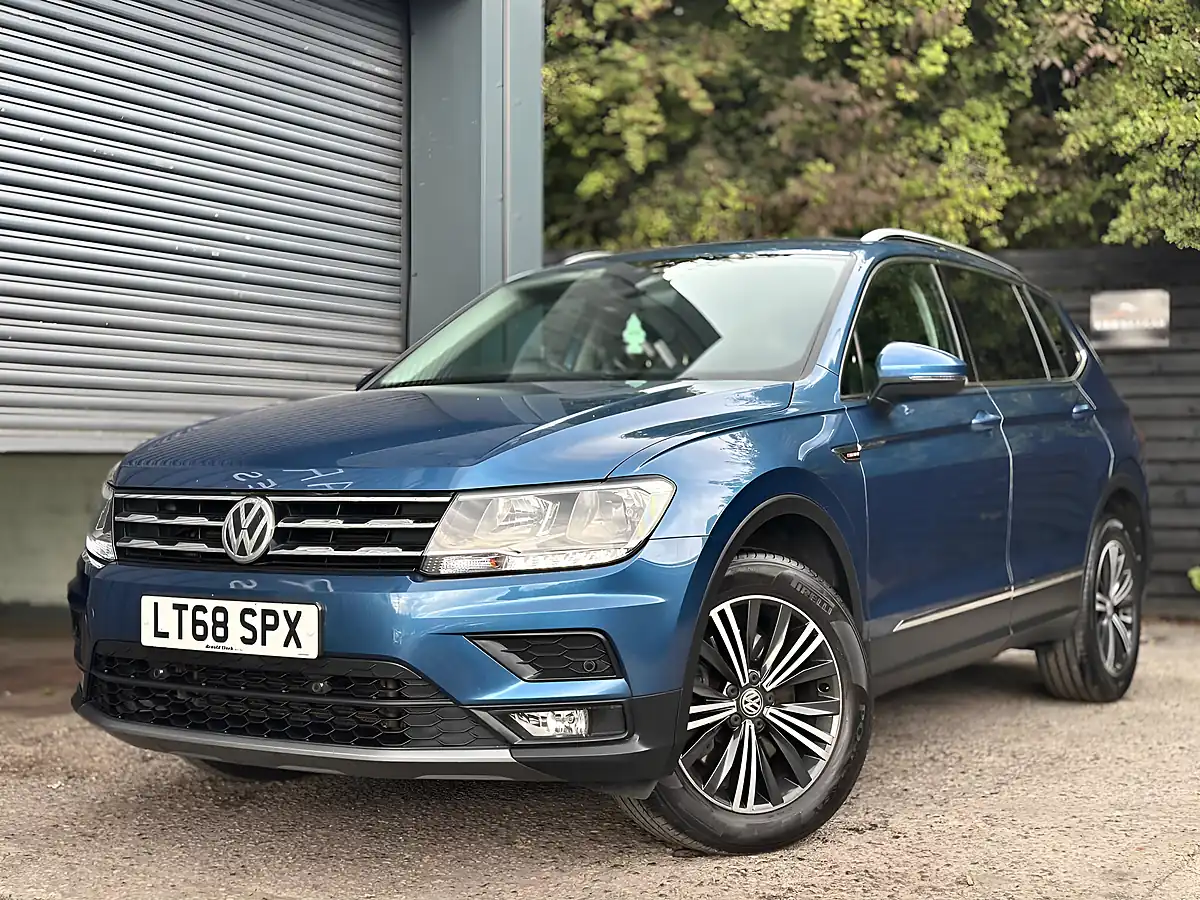 Used 2018 Volkswagen Tiguan Allspace Se Nav Blue - Interior and Exterior details 20