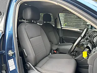 Used 2018 Volkswagen Tiguan Allspace Se Nav Blue - Interior and Exterior details 9