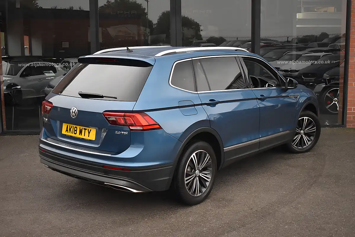 Used 2018 Volkswagen Tiguan Allspace Se Nav Blue Silk - Interior and Exterior details 5