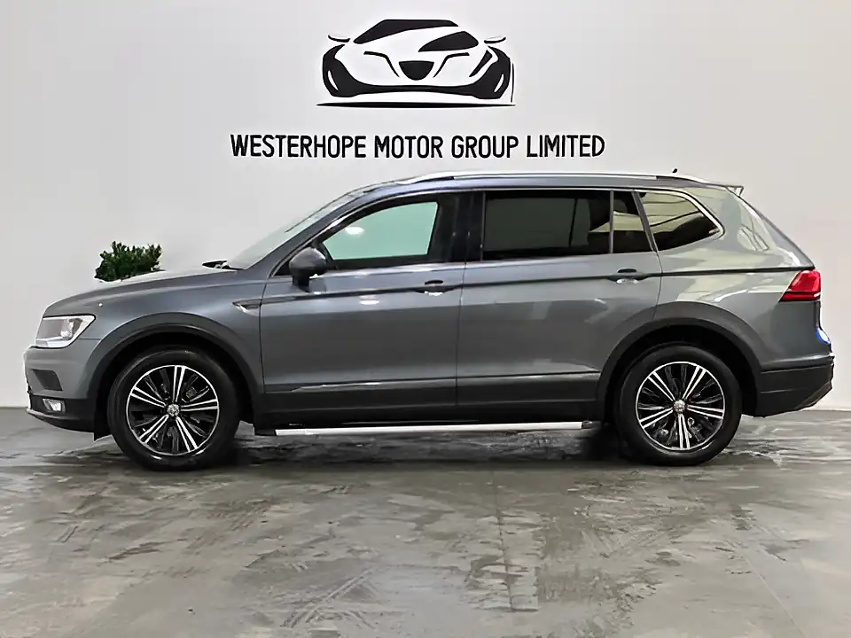 Used 2018 Volkswagen Tiguan Allspace Se Nav Grey - Interior and Exterior details 14