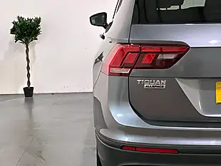 Used 2018 Volkswagen Tiguan Allspace Se Nav Grey - Interior and Exterior details 16