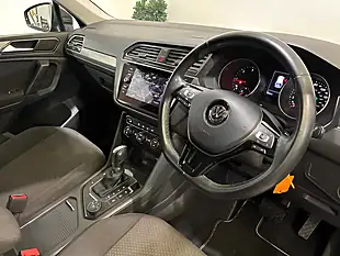 Used 2018 Volkswagen Tiguan Allspace Se Nav Grey - Interior and Exterior details 3
