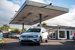 Used 2018 Volkswagen Tiguan Allspace Se Nav Pure White - Interior and Exterior details 18