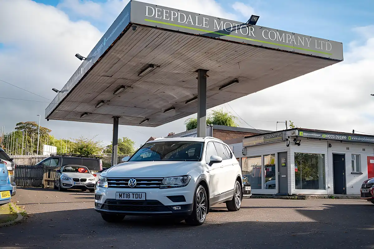 Used 2018 Volkswagen Tiguan Allspace Se Nav Pure White - Interior and Exterior details 18