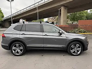 Used 2018 Volkswagen Tiguan Allspace Sel Grey - Interior and Exterior details 13