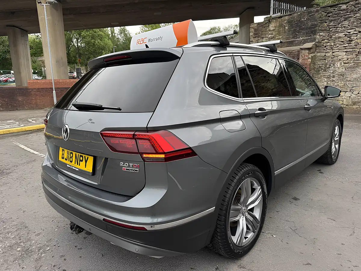 Used 2018 Volkswagen Tiguan Allspace Sel Grey - Interior and Exterior details 14