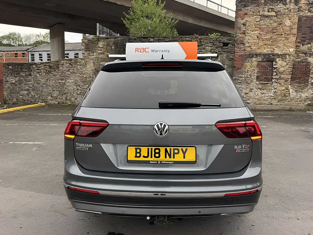 Used 2018 Volkswagen Tiguan Allspace Sel Grey - Interior and Exterior details 15