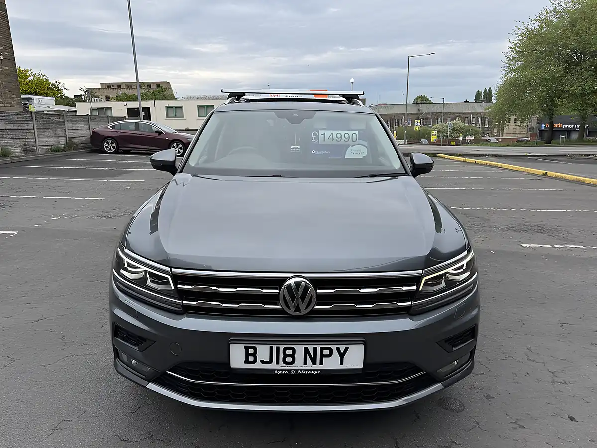 Used 2018 Volkswagen Tiguan Allspace Sel Grey - Interior and Exterior details 5
