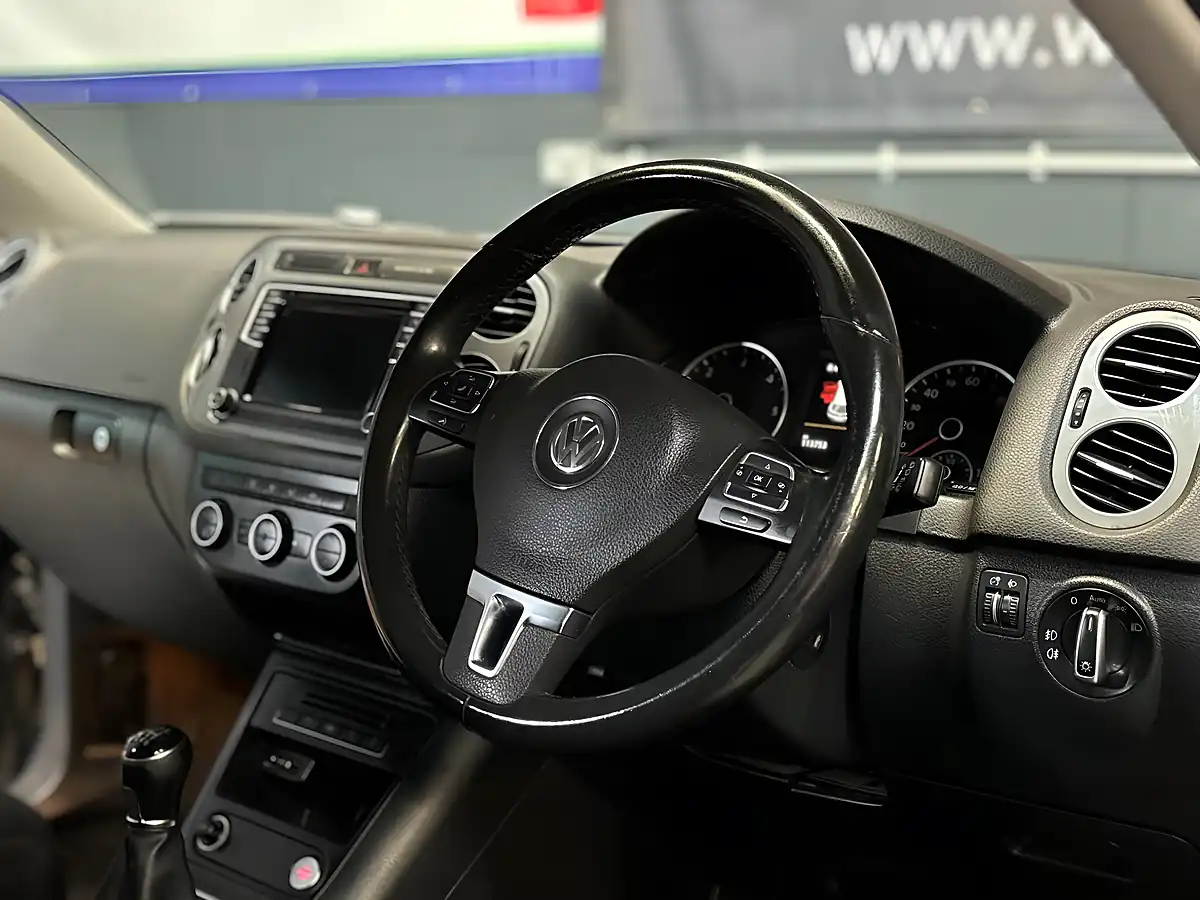 Used 2018 Volkswagen Tiguan Match Edition Black - Interior and Exterior details 11