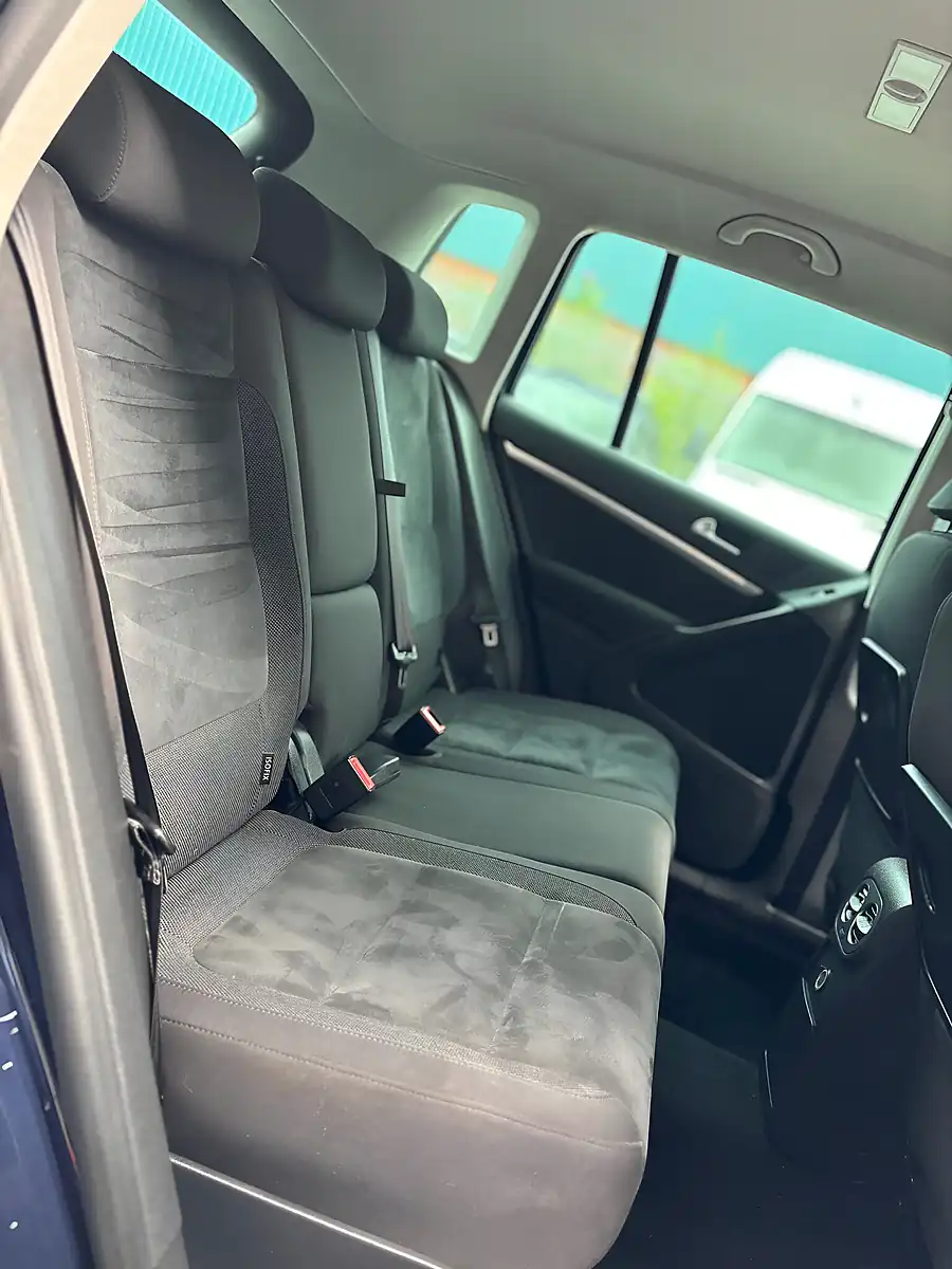 Used 2018 Volkswagen Tiguan Match Edition Black - Interior and Exterior details 13