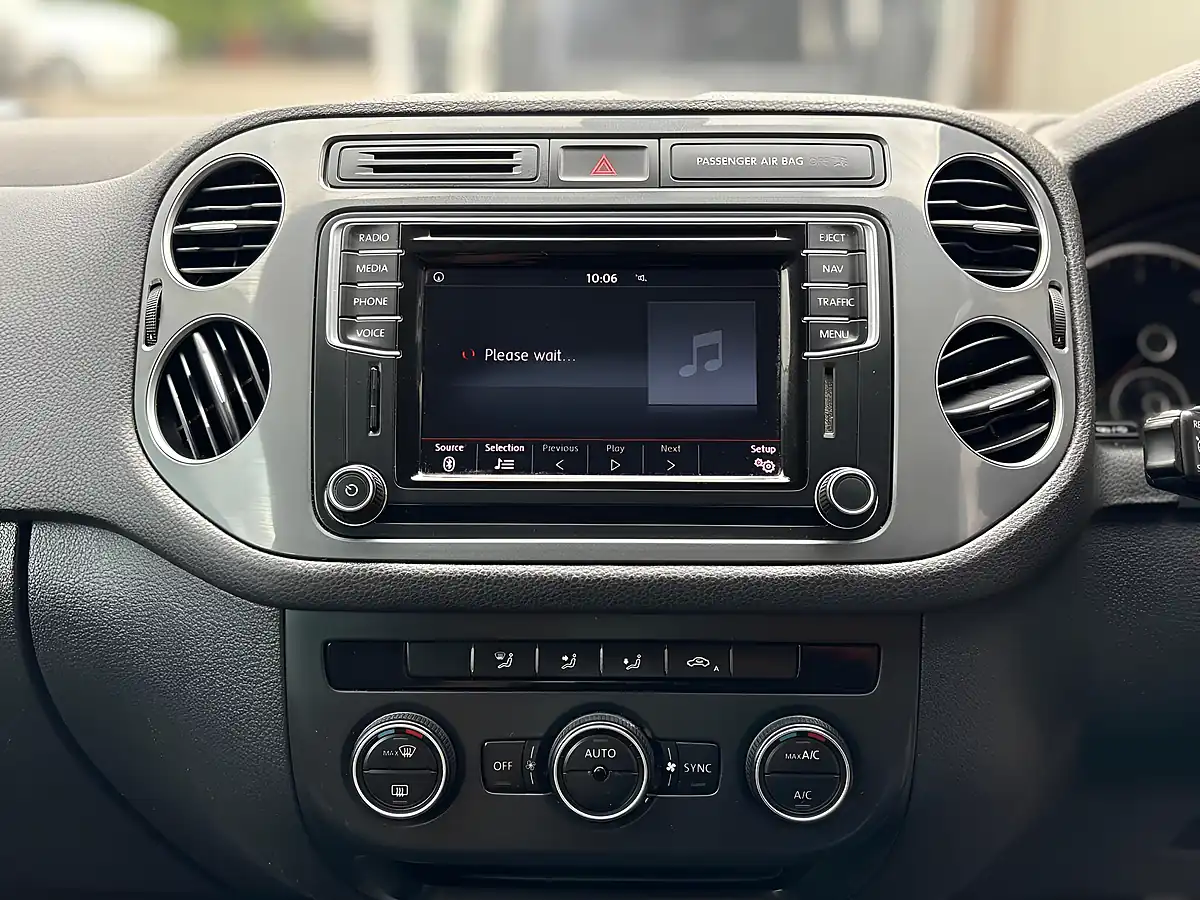 Used 2018 Volkswagen Tiguan Match Edition Black - Interior and Exterior details 19