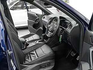 Used 2018 Volkswagen Tiguan R-Line Atlantic Blue - Interior and Exterior details 11