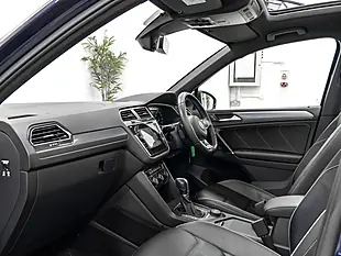 Used 2018 Volkswagen Tiguan R-Line Atlantic Blue - Interior and Exterior details 12