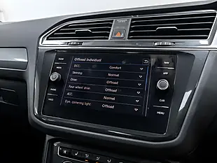 Used 2018 Volkswagen Tiguan R-Line Atlantic Blue - Interior and Exterior details 19