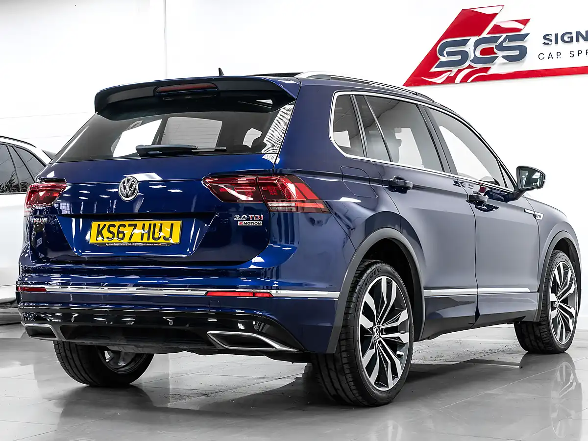 Used 2018 Volkswagen Tiguan R-Line Atlantic Blue - Interior and Exterior details 5