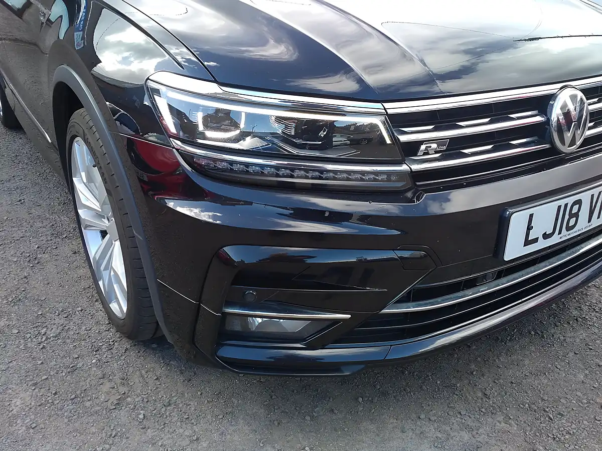 Used 2018 Volkswagen Tiguan R-Line Black - Interior and Exterior details 11