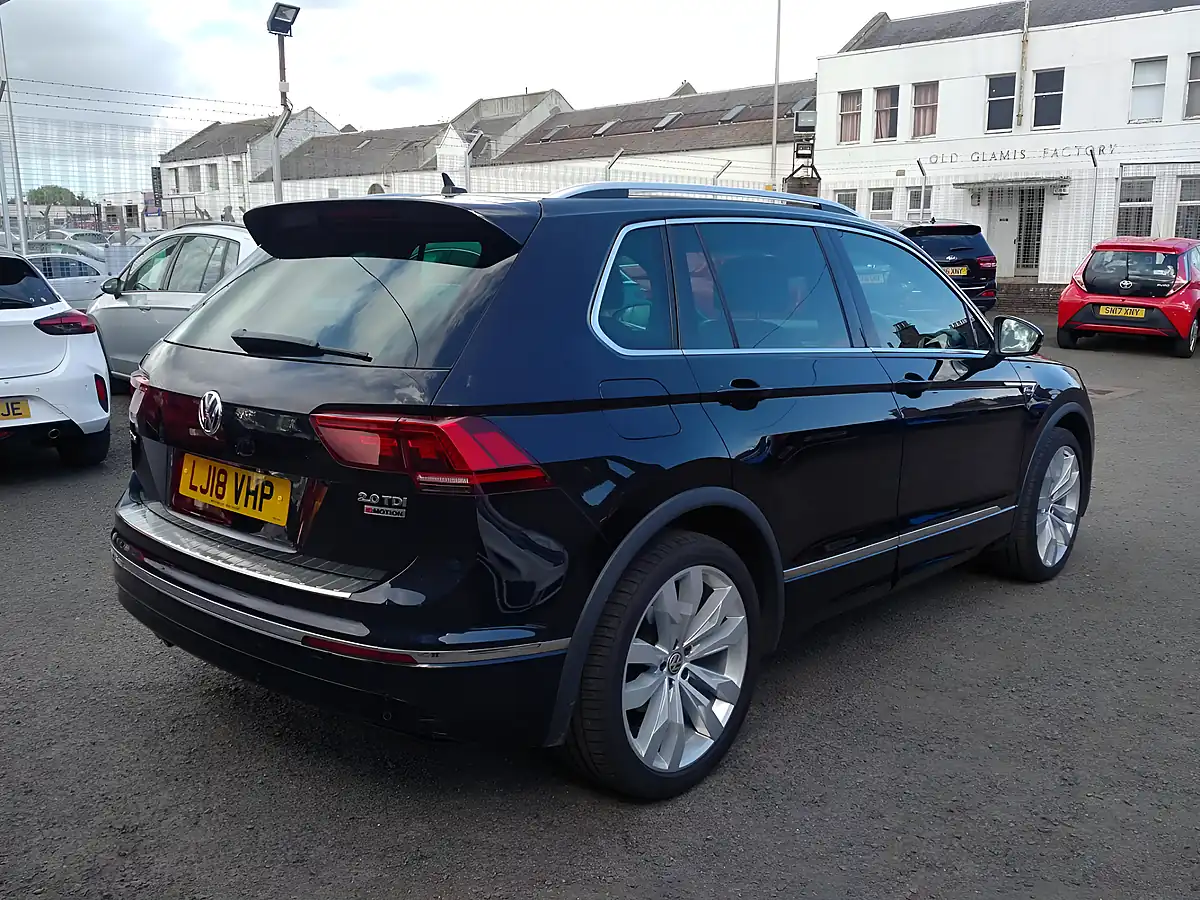 Used 2018 Volkswagen Tiguan R-Line Black - Interior and Exterior details 6