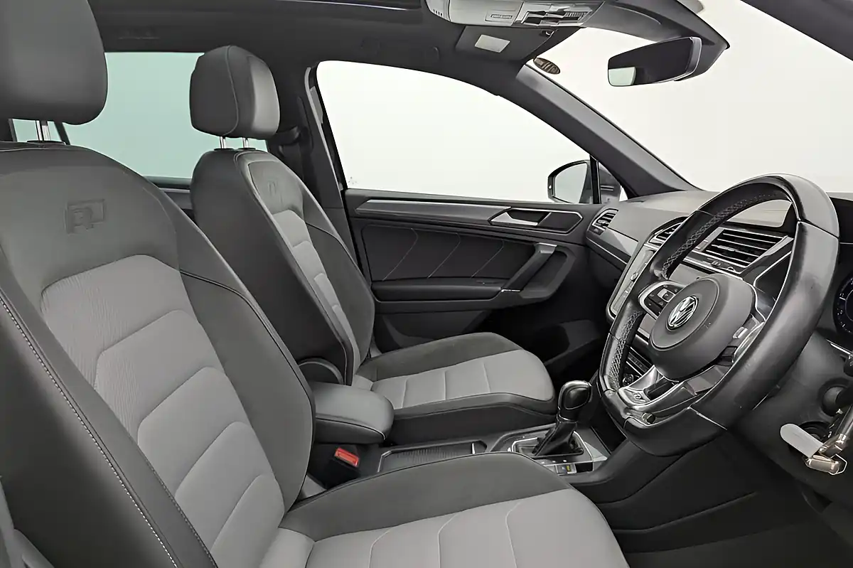 Used 2018 Volkswagen Tiguan R-Line Black - Interior and Exterior details 2