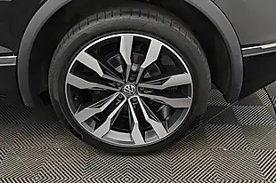 Used 2018 Volkswagen Tiguan R-Line Black - Interior and Exterior details 20