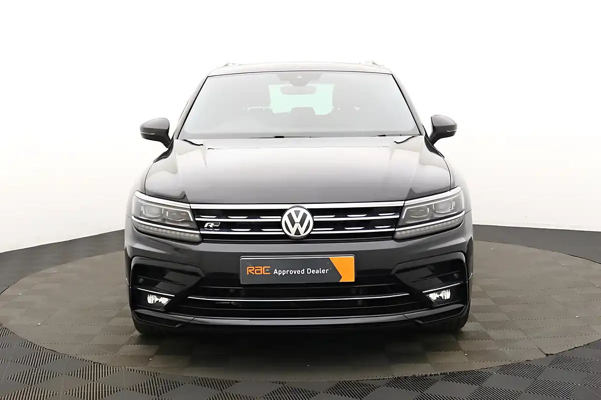 Used 2018 Volkswagen Tiguan R-Line Black - Interior and Exterior details 7