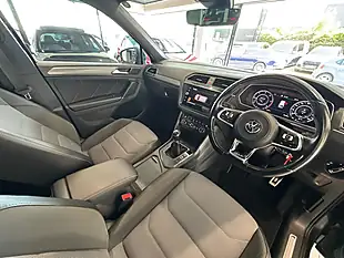 Used 2018 Volkswagen Tiguan R-Line Black - Interior and Exterior details 10