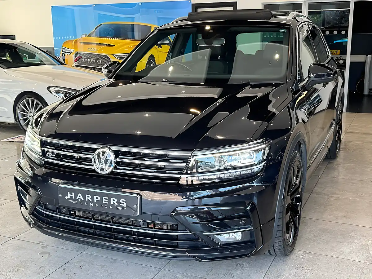 Used 2018 Volkswagen Tiguan R-Line Black - Interior and Exterior details 15