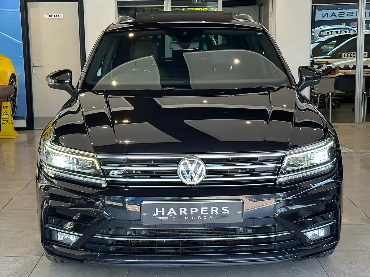 Used 2018 Volkswagen Tiguan R-Line Black - Interior and Exterior details 3