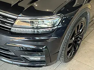 Used 2018 Volkswagen Tiguan R-Line Black - Interior and Exterior details 4
