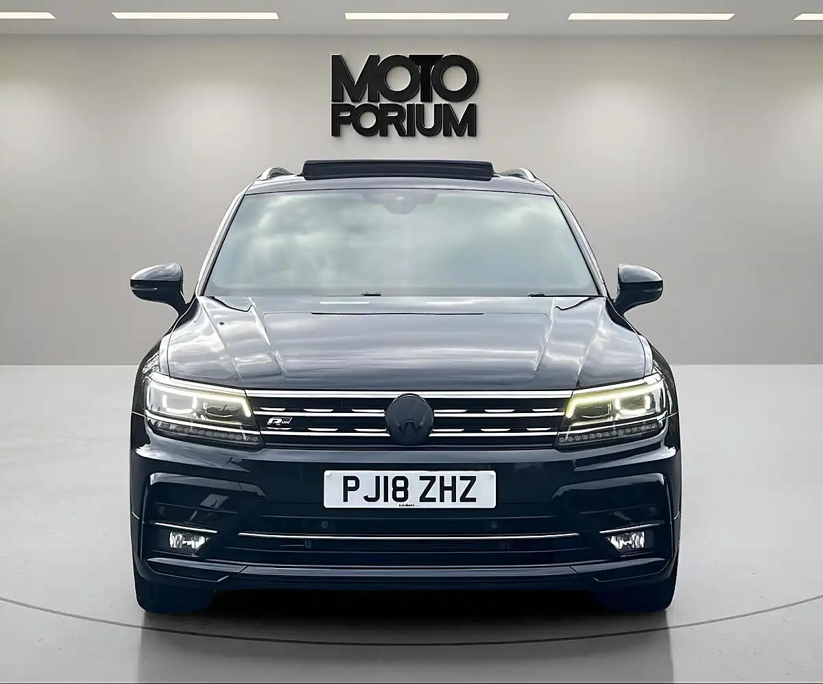 Used 2018 Volkswagen Tiguan R-Line Black - Interior and Exterior details 9