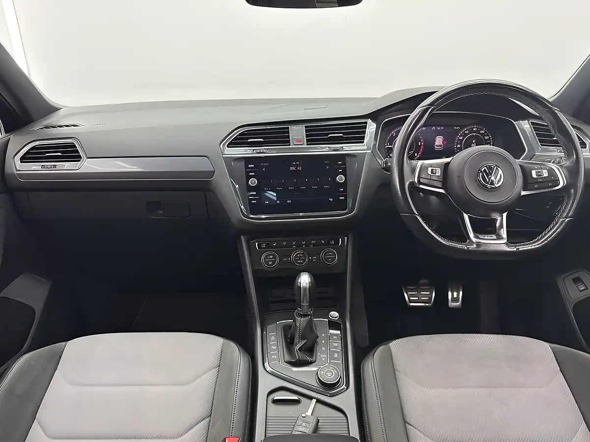 Used 2018 Volkswagen Tiguan R-Line Deep Black - Interior and Exterior details 12