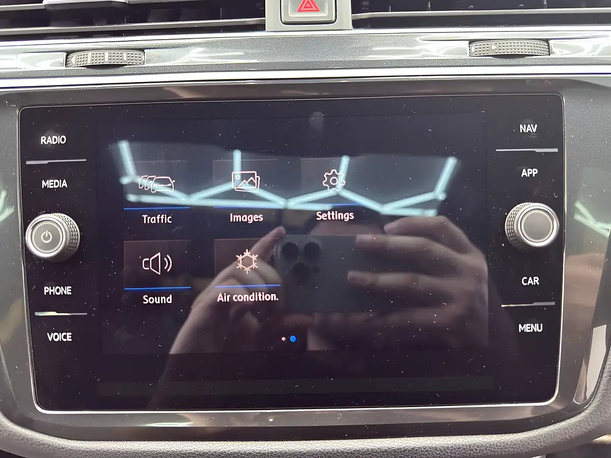 Used 2018 Volkswagen Tiguan R-Line Deep Black - Interior and Exterior details 16