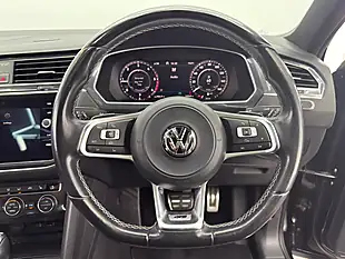 Used 2018 Volkswagen Tiguan R-Line Deep Black - Interior and Exterior details 17