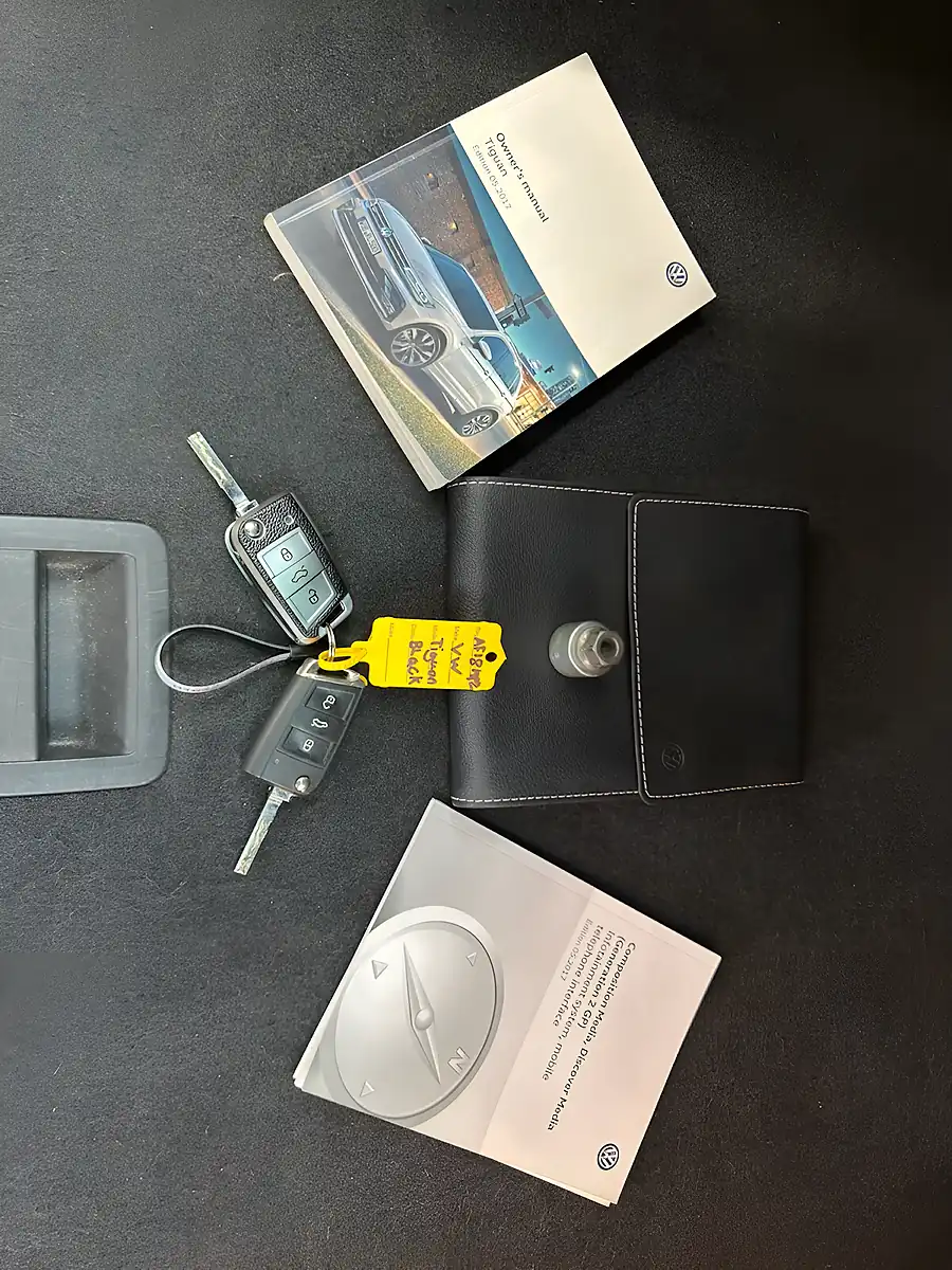 Used 2018 Volkswagen Tiguan R-Line Deep Black - Interior and Exterior details 20