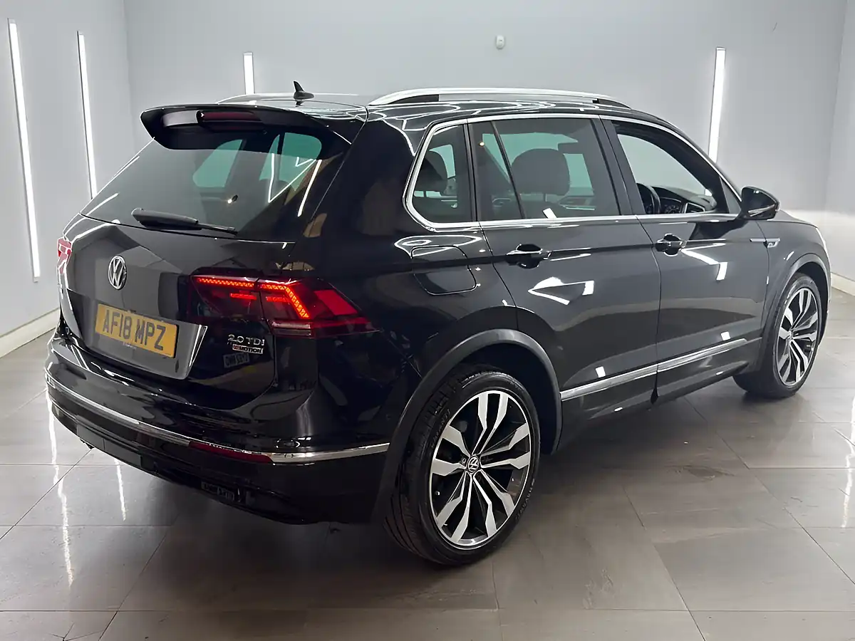 Used 2018 Volkswagen Tiguan R-Line Deep Black - Interior and Exterior details 4