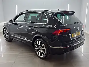 Used 2018 Volkswagen Tiguan R-Line Deep Black - Interior and Exterior details 5