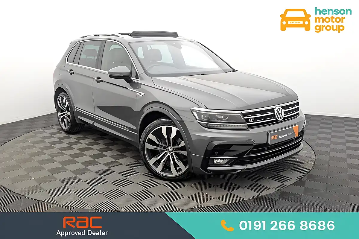 Used 2018 Volkswagen Tiguan R-Line Grey - Front View