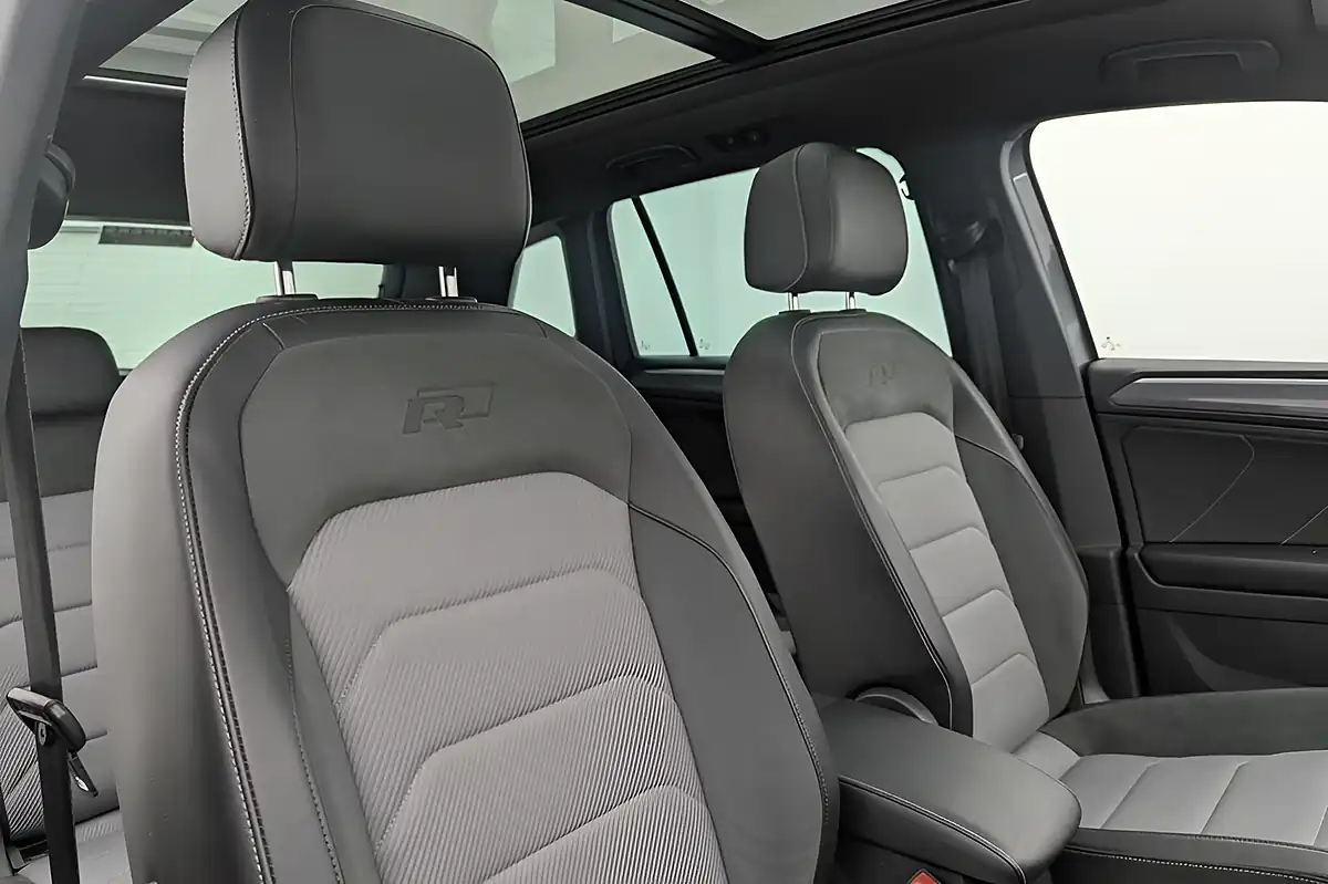 Used 2018 Volkswagen Tiguan R-Line Grey - Interior and Exterior details 13