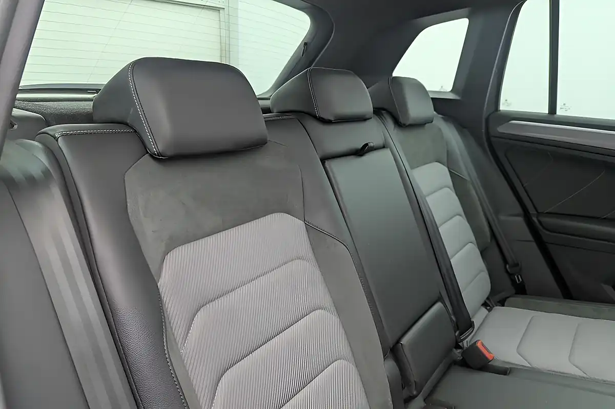Used 2018 Volkswagen Tiguan R-Line Grey - Interior and Exterior details 16