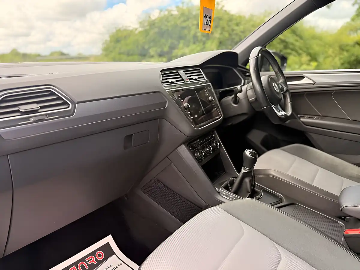 Used 2018 Volkswagen Tiguan R-Line Indium Grey - Interior and Exterior details 18