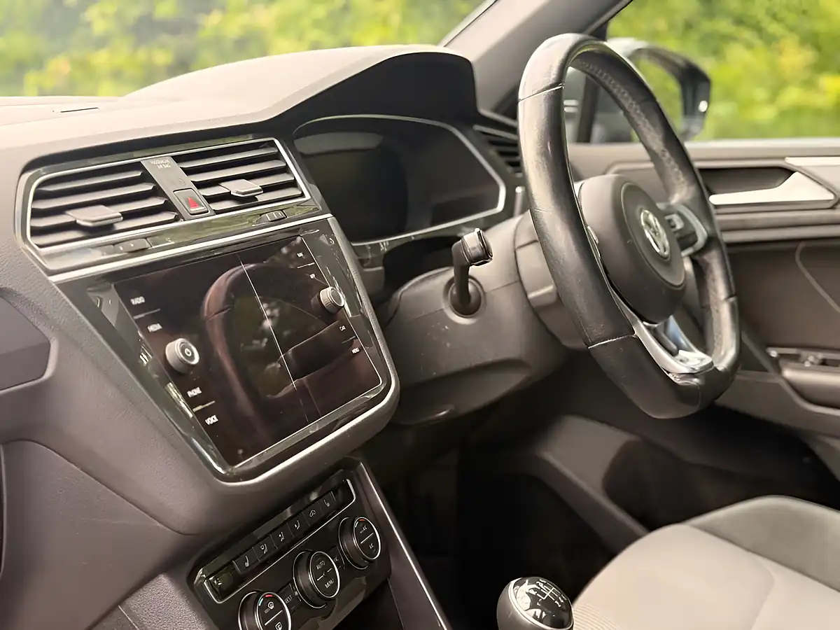Used 2018 Volkswagen Tiguan R-Line Indium Grey - Interior and Exterior details 19