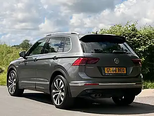 Used 2018 Volkswagen Tiguan R-Line Indium Grey - Interior and Exterior details 8