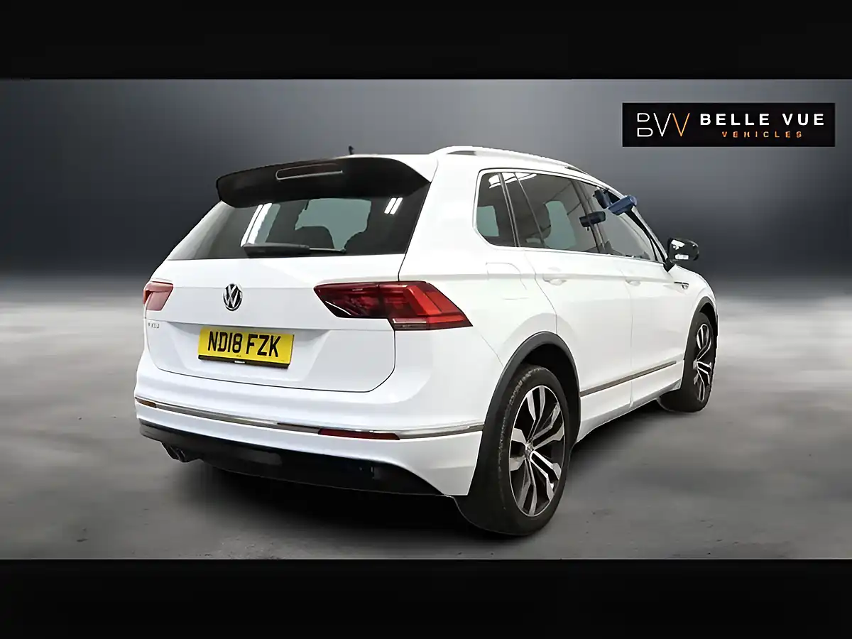Used 2018 Volkswagen Tiguan R-Line Pure White - Interior and Exterior details 4