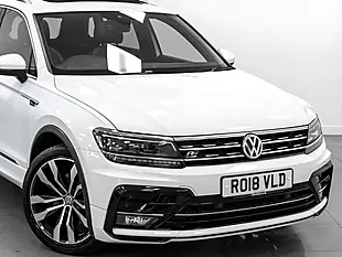 Used 2018 Volkswagen Tiguan R-Line Pure White - Interior and Exterior details 8