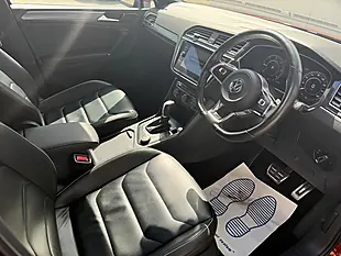 Used 2018 Volkswagen Tiguan R-Line Red - Interior and Exterior details 10