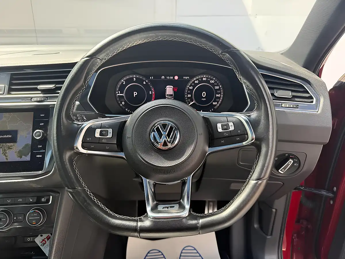 Used 2018 Volkswagen Tiguan R-Line Red - Interior and Exterior details 12