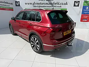 Used 2018 Volkswagen Tiguan R-Line Red - Interior and Exterior details 5