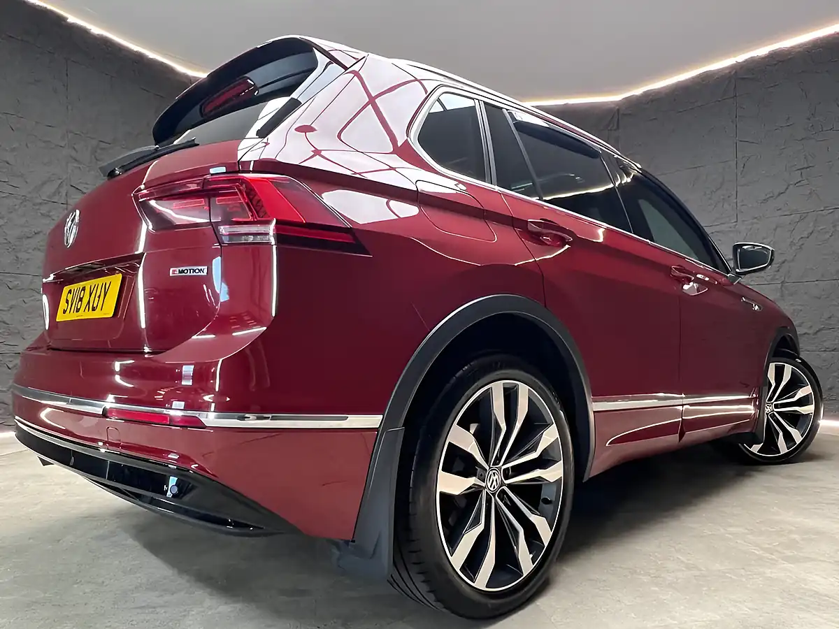 Used 2018 Volkswagen Tiguan R-Line Ruby Red - Interior and Exterior details 13